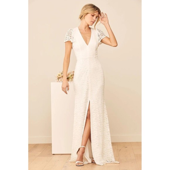 NWOT Size Large LULUS  White Lace Flutter Sleeve Maxi Dress. 68591 - Picture 1 of 8